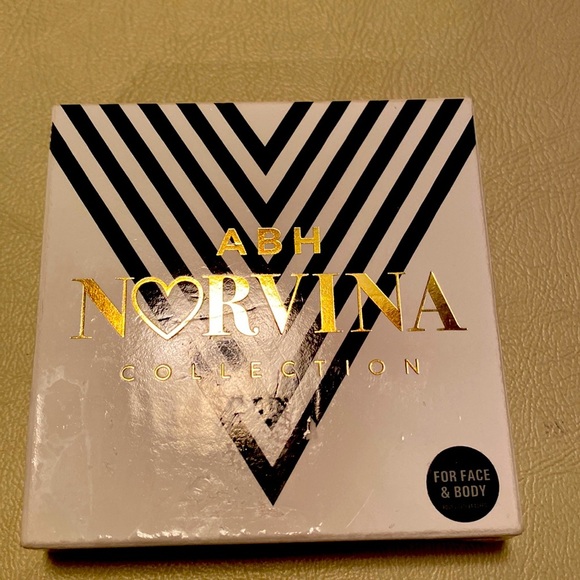 ABH Norvina Collection Vol.1 - Picture 1 of 6